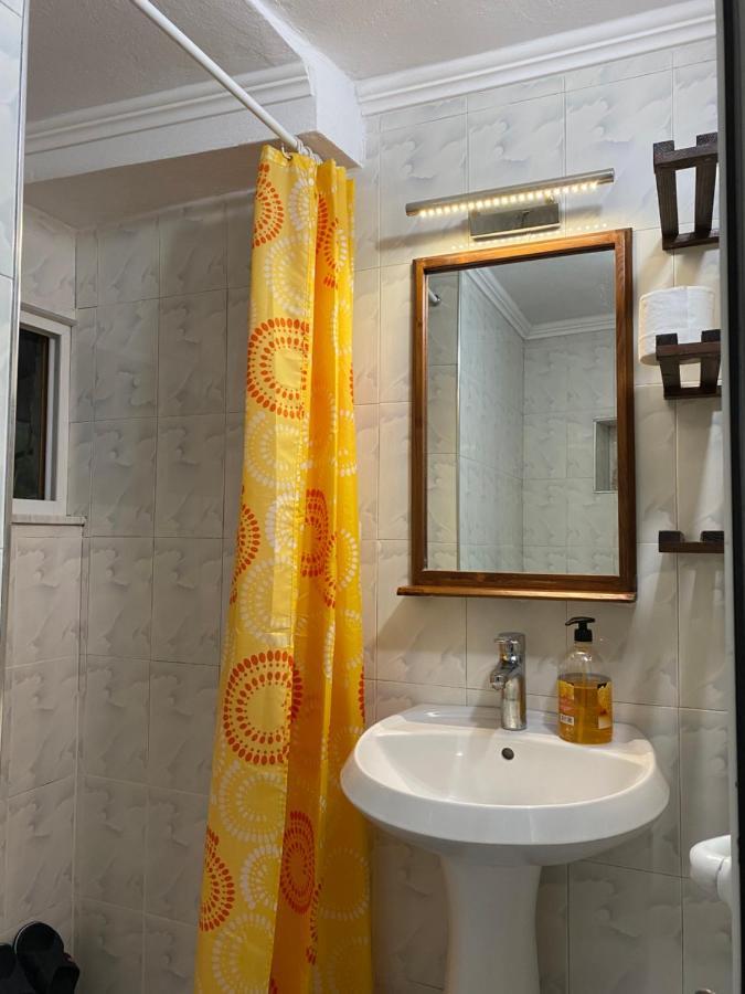 Gjirokastër Yuri Guest House מראה חיצוני תמונה