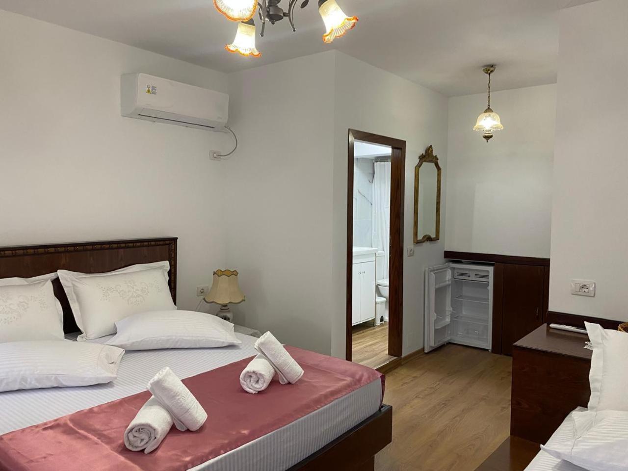 Gjirokastër Yuri Guest House מראה חיצוני תמונה