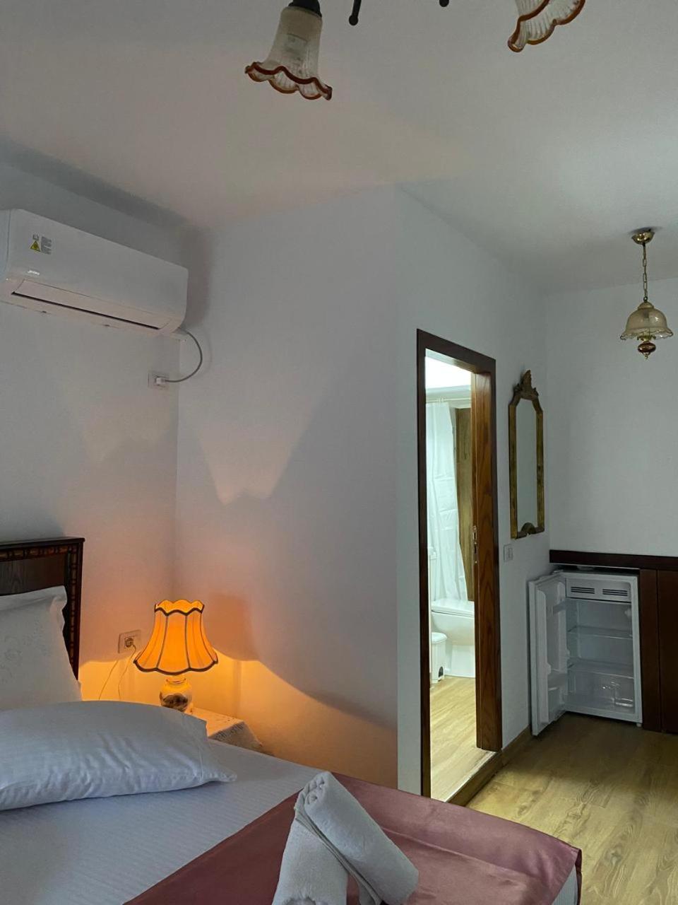 Gjirokastër Yuri Guest House מראה חיצוני תמונה