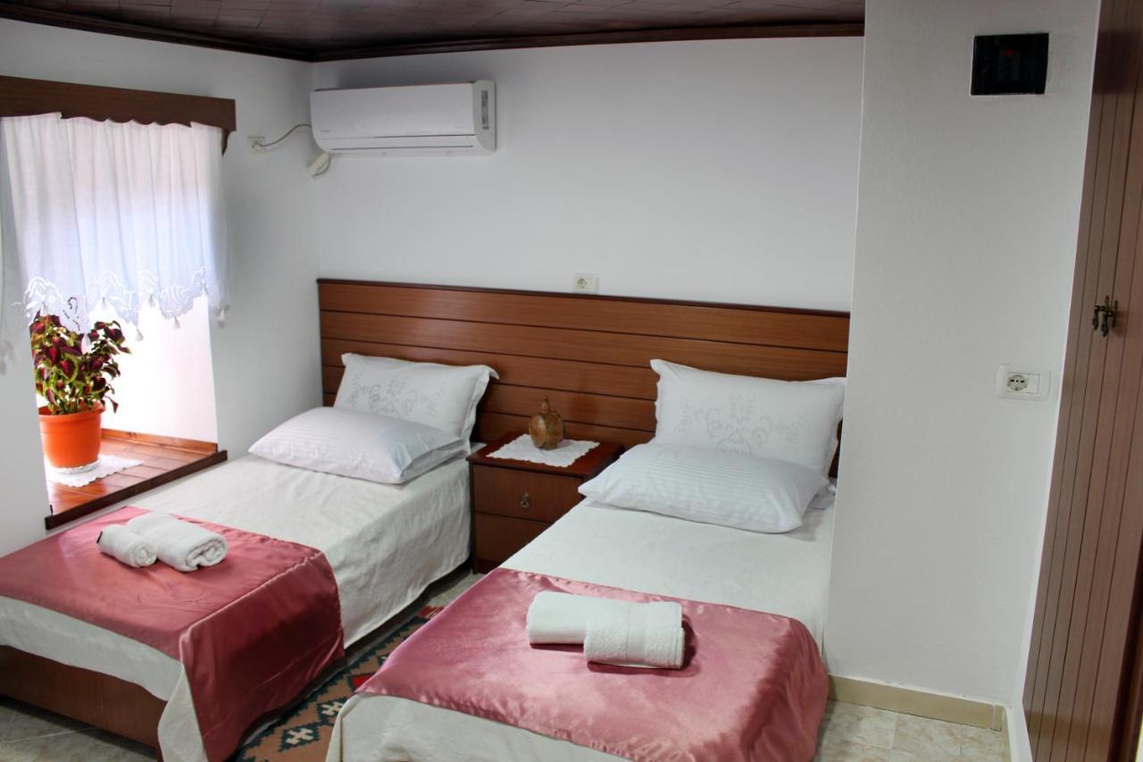 Gjirokastër Yuri Guest House מראה חיצוני תמונה