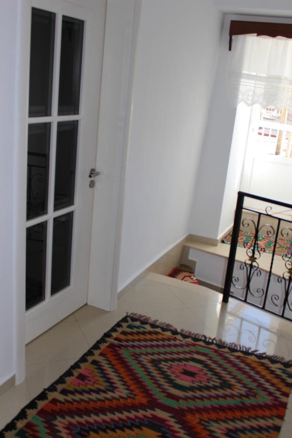 Gjirokastër Yuri Guest House מראה חיצוני תמונה
